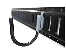 E-track rails & Toebehoren Middelgrote J-haak voor E-Track - met PE-coating E-track rails & Toebehoren Middelgrote J-haak voor E-Track - met PE-coating